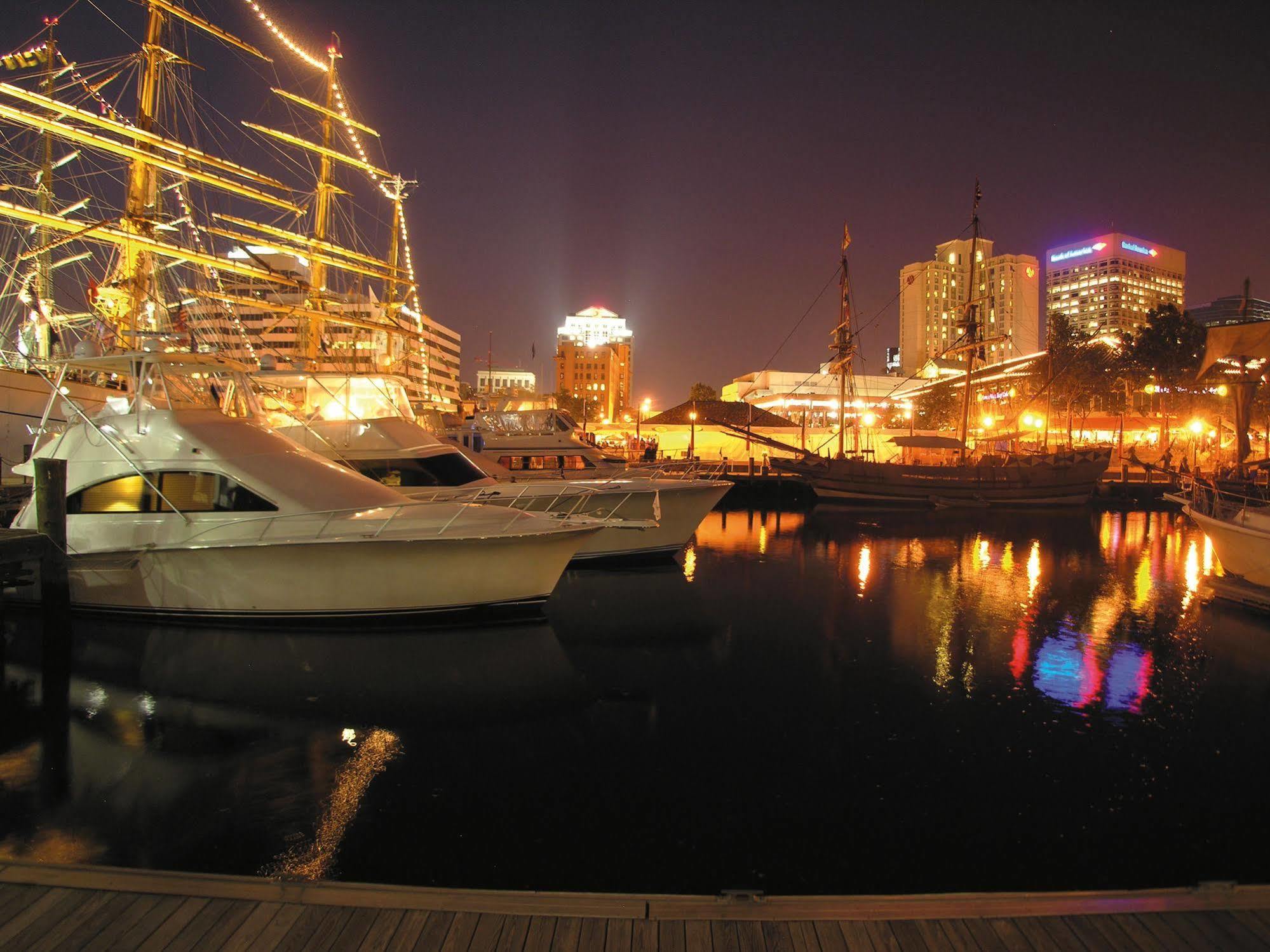 Norfolk Waterside Marriott Hotel Exterior photo